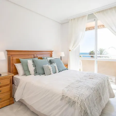Familiar Vistas Al Mar By Rent Me Lägenhet Estepona